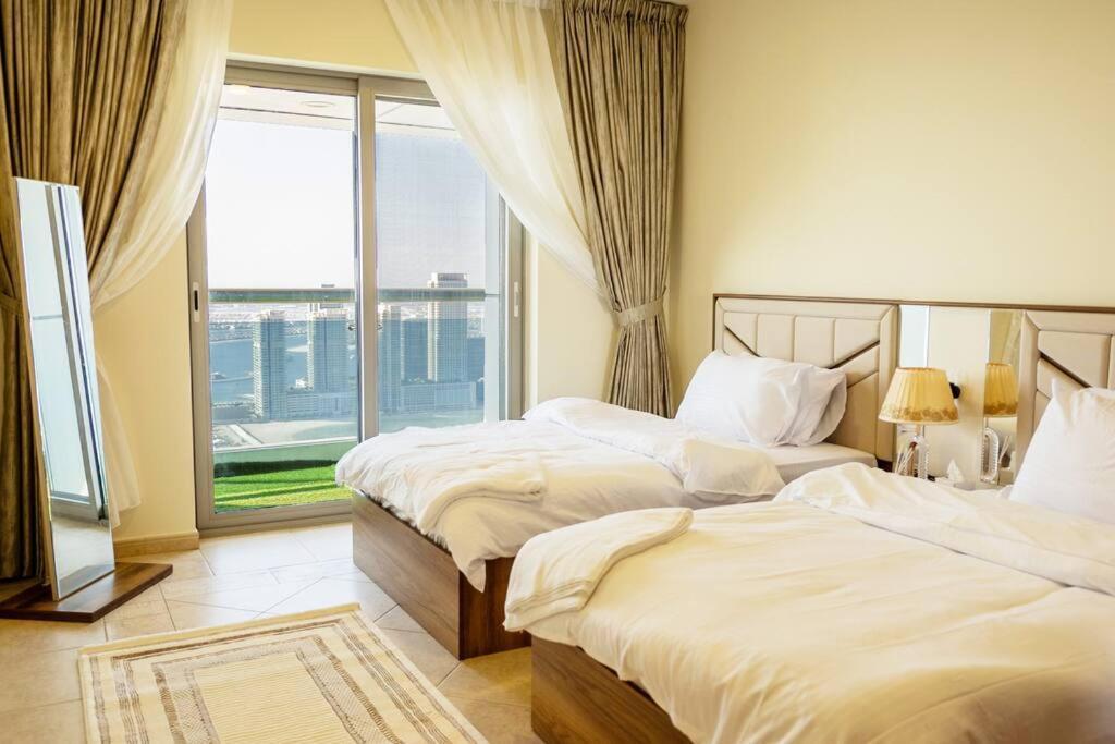 Lux Two Br W Sea Views From In Marina Appartement *